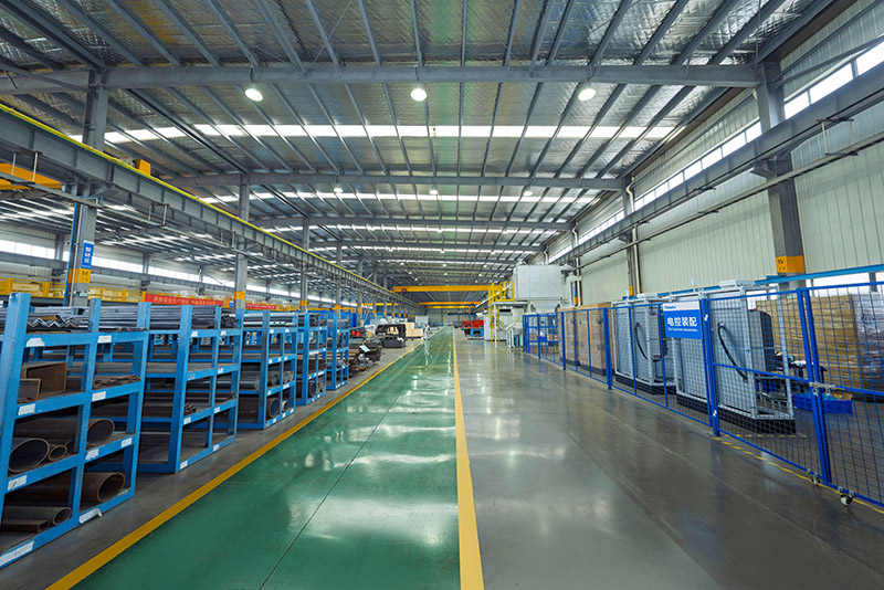 معدات المصنع